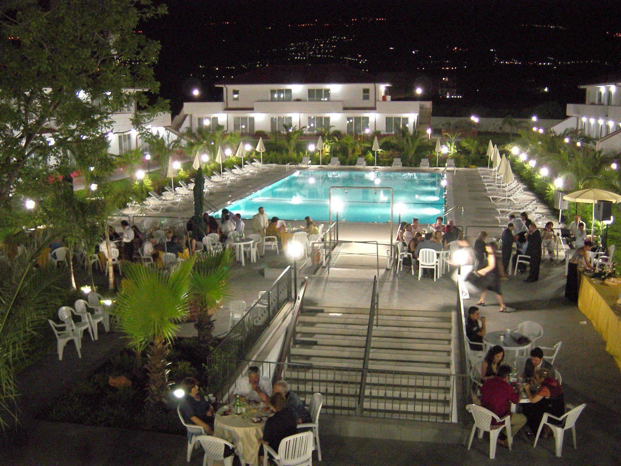 King'S House Hotel Resort Mascali Dış mekan fotoğraf